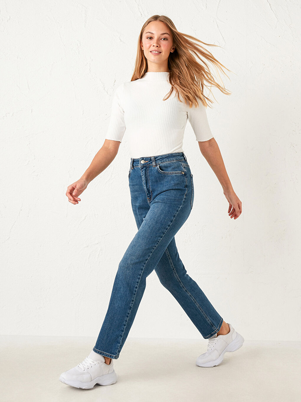 İndigo Yüksek Bel Straight Fit Kadın Jean Pantolon