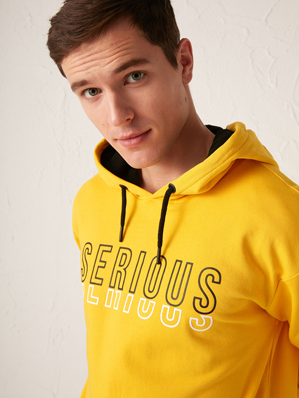 Sarı Uzun Kollu Baskılı Erkek Hoodie-2