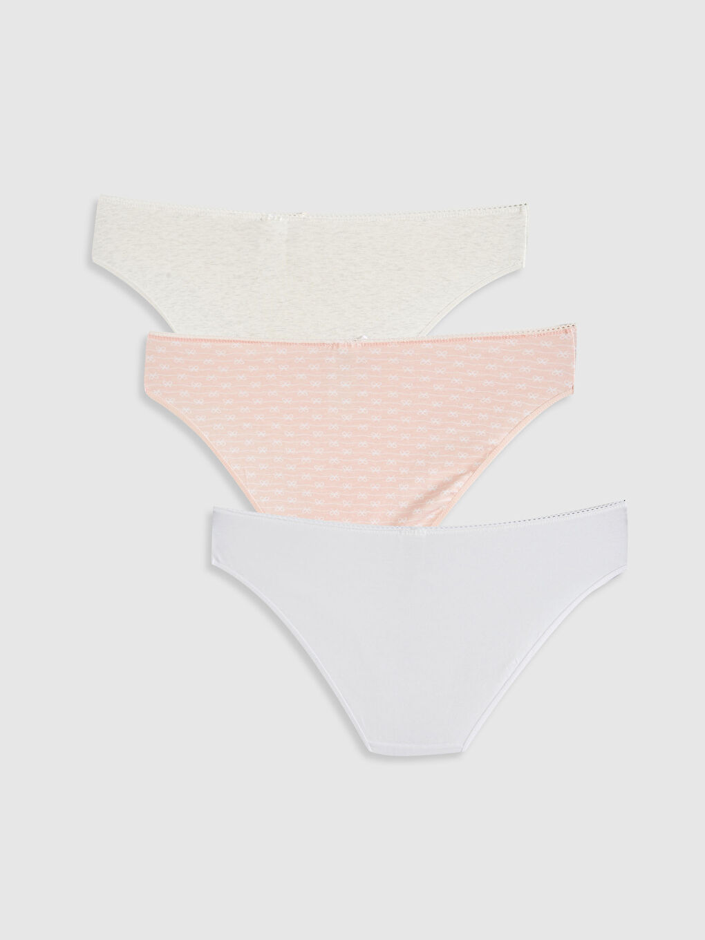 ٣ قطع كلاسيك بريفس-1