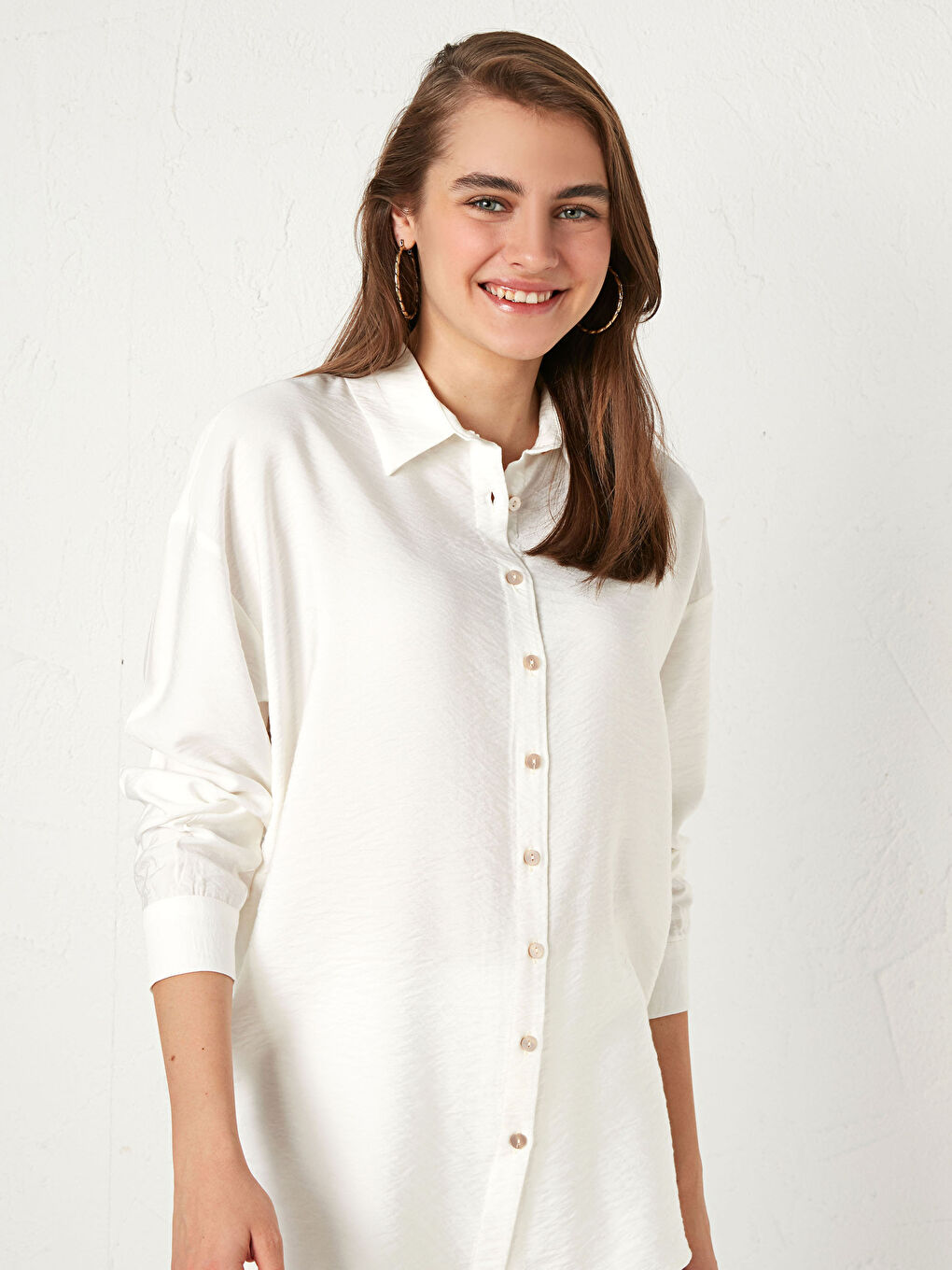 Chemise Col de Chemise Ajustement Standard Manches Longues pour Femmes Uni Crêpe Chemise-1