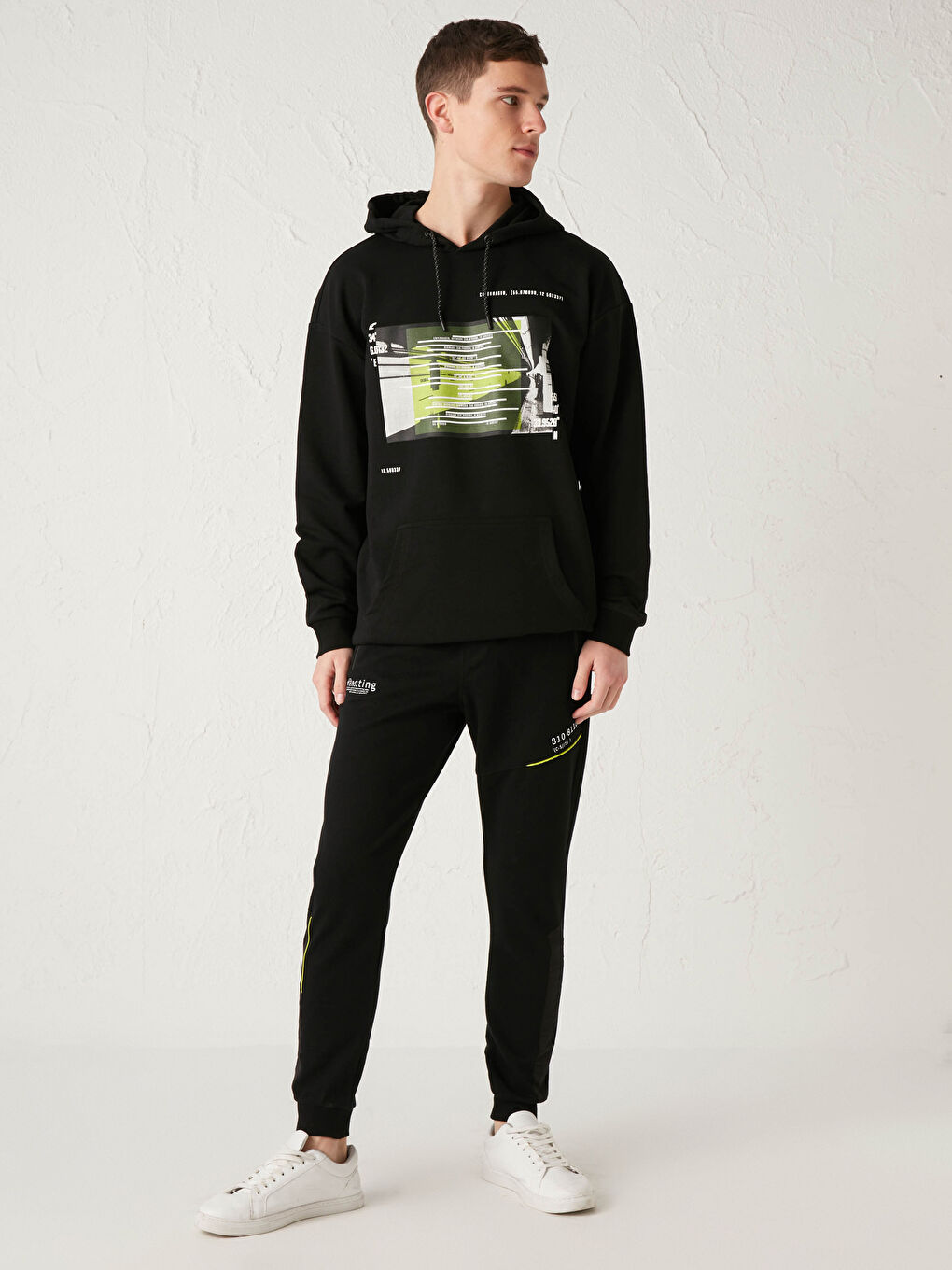 Siyah Slim Fit Jogger Eşofman Altı