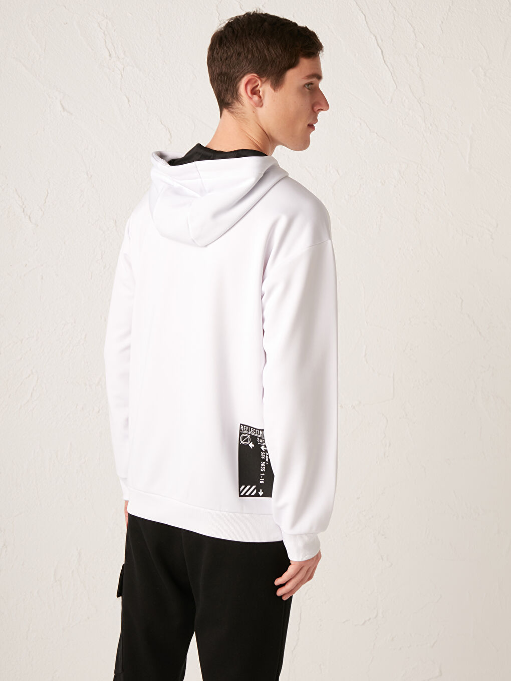 Beyaz Uzun Kollu Baskılı Erkek Hoodie-2