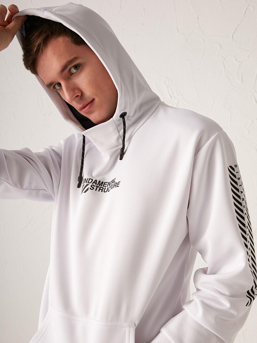Beyaz Uzun Kollu Baskılı Erkek Hoodie-3