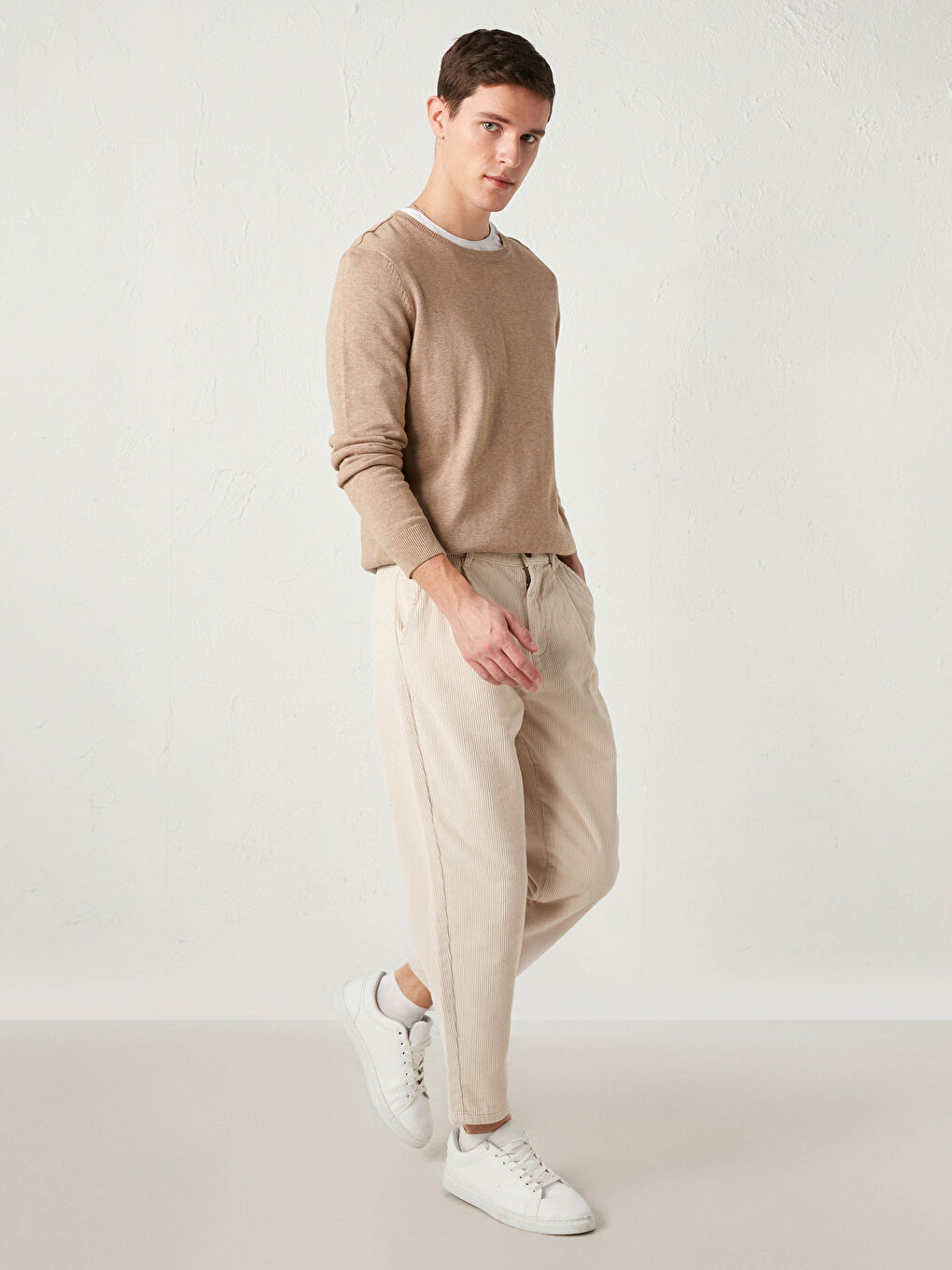 Regulär Geschnittene Samthosen