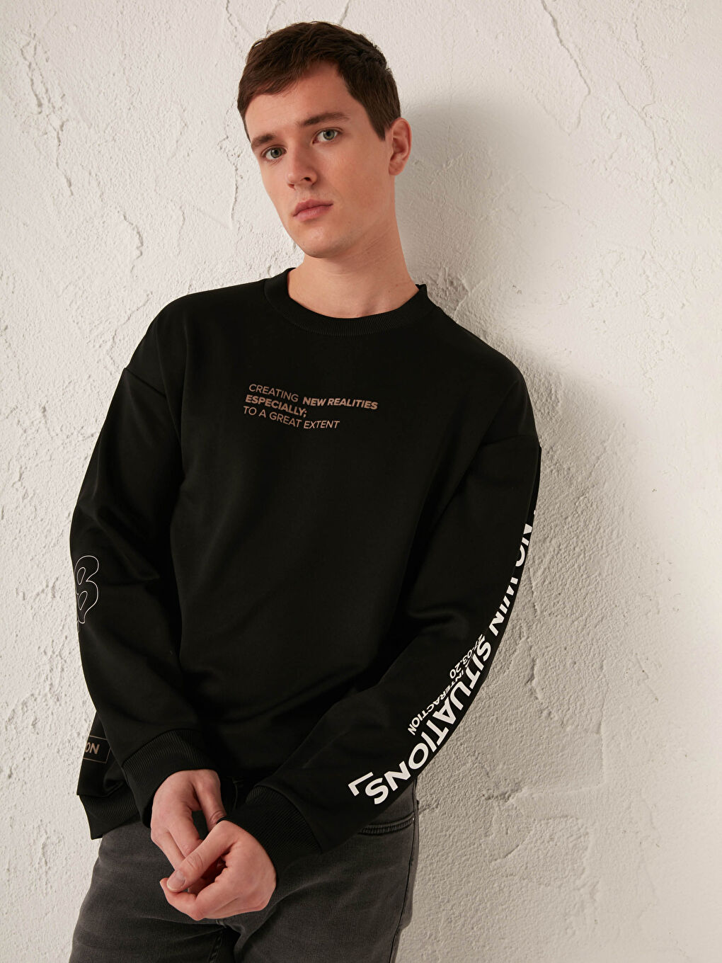 Siyah Bisiklet Yaka Baskılı Kalın Sweatshirt