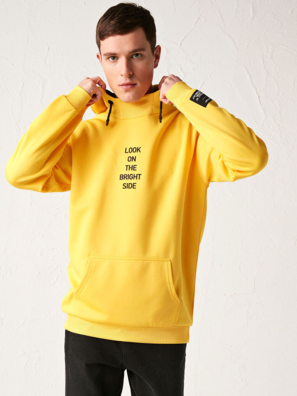 Sarı Uzun Kollu Baskılı Erkek Hoodie-4