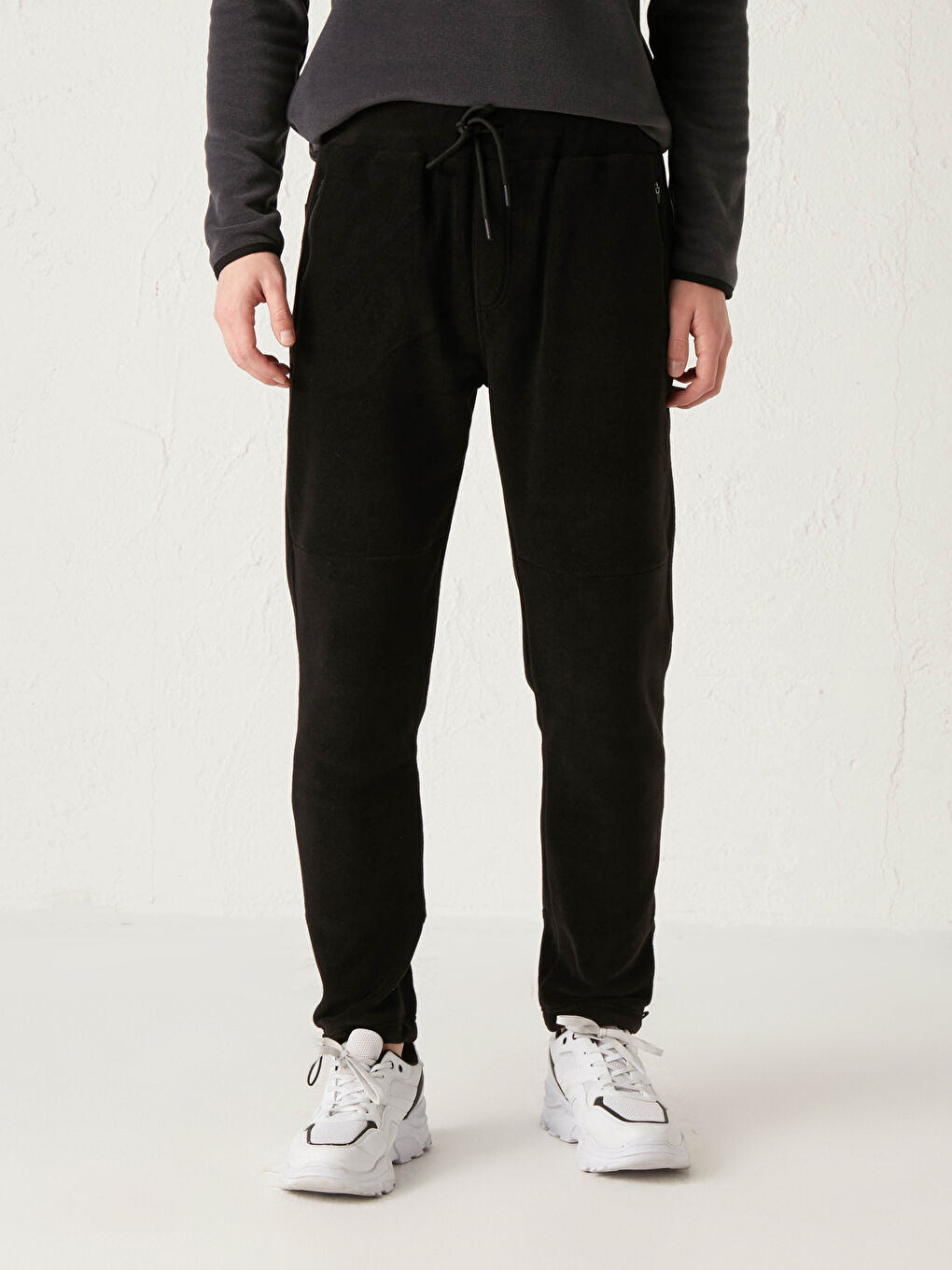 Siyah Standart Kalıp Aktif Spor Polar Eşofman Altı-3