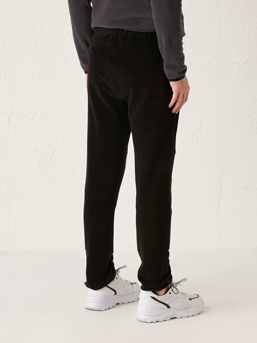 Siyah Standart Kalıp Aktif Spor Polar Eşofman Altı-4