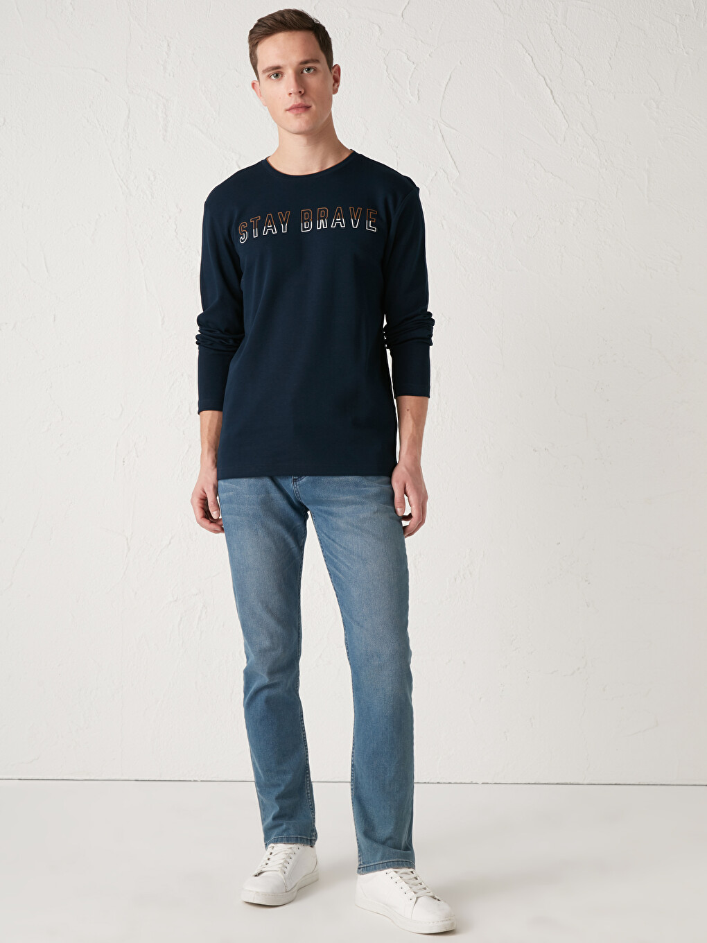 Printed Crew Neck And Long Sleeve T-shirt-3