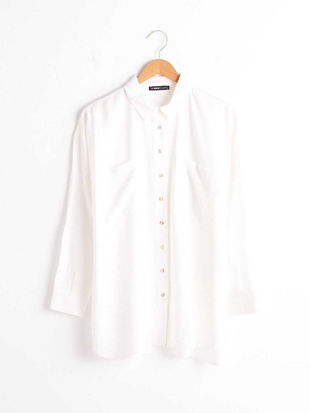 Beyaz Önden Düğme Kapamlı Düz Uzun Kollu Viskon Kadın Gömlek-6