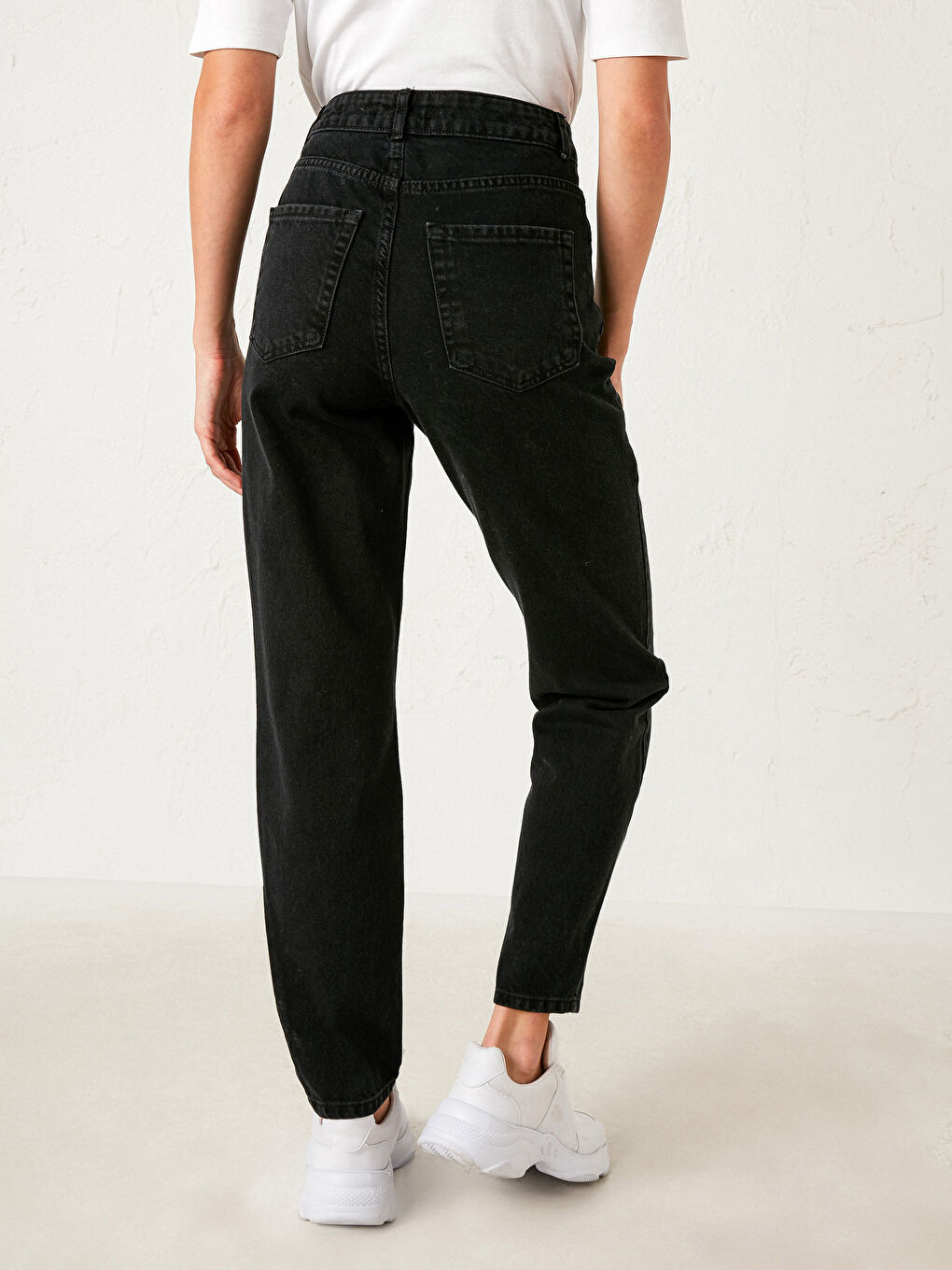 High Waist Mom Fit Women's Jeans-3