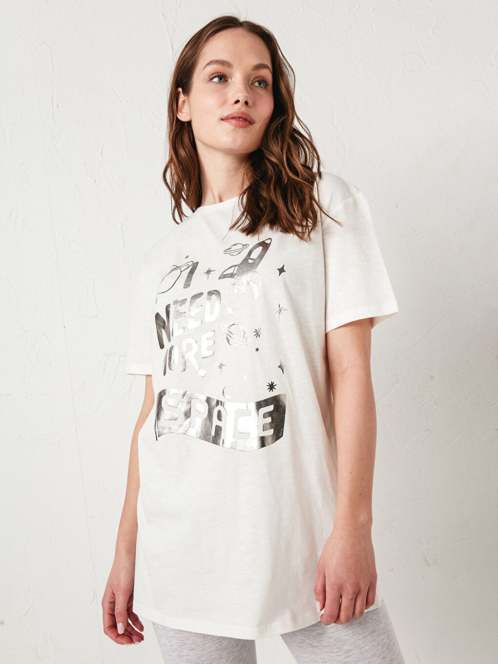 Gri Bisiklet Yaka Parlak Slogan Baskılı Kadın Pijama Takımı-2