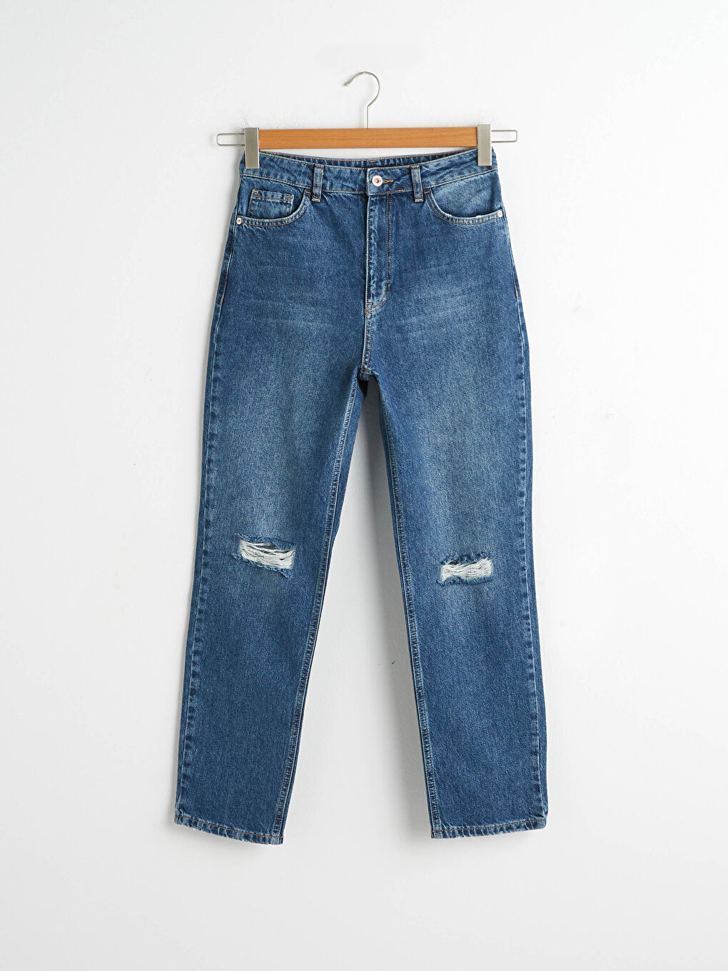 Normal Rise Straight Fit Women Jeans-4