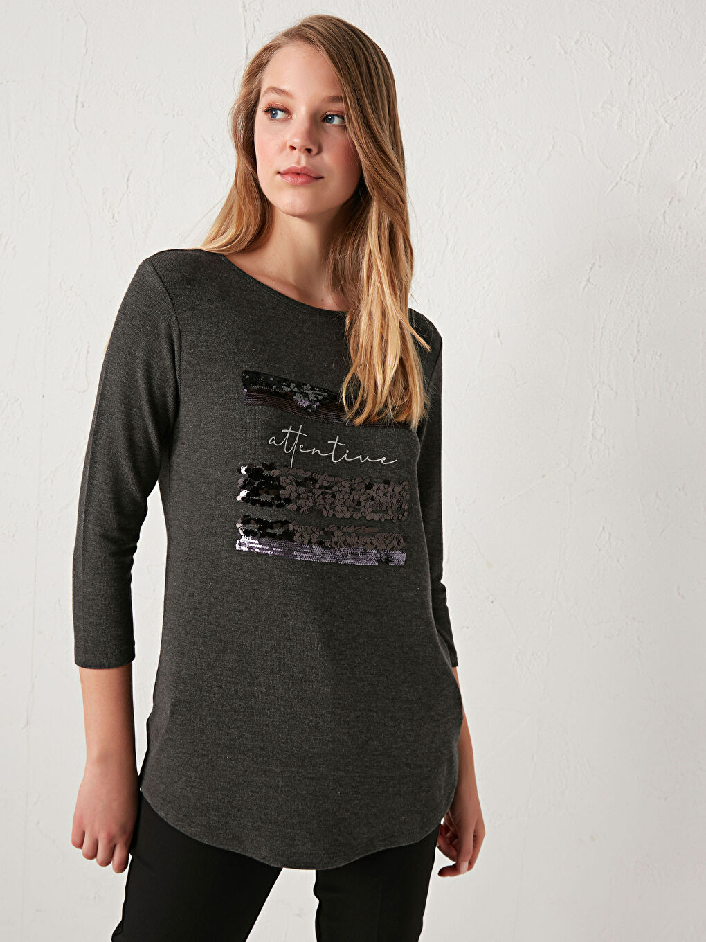 LCWAIKIKI Classic Sequin Embroidery Long Sleeve T-Shirt -0WII03Z8-L8N