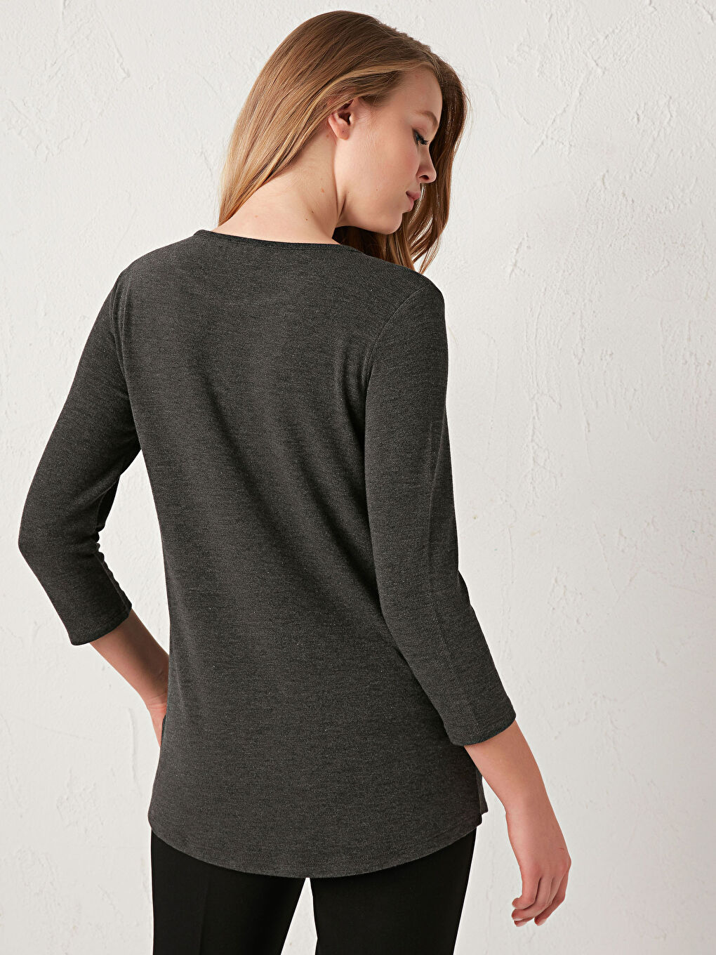 LCWAIKIKI Classic Sequin Embroidery Long Sleeve T-Shirt -0WII03Z8-L8N
