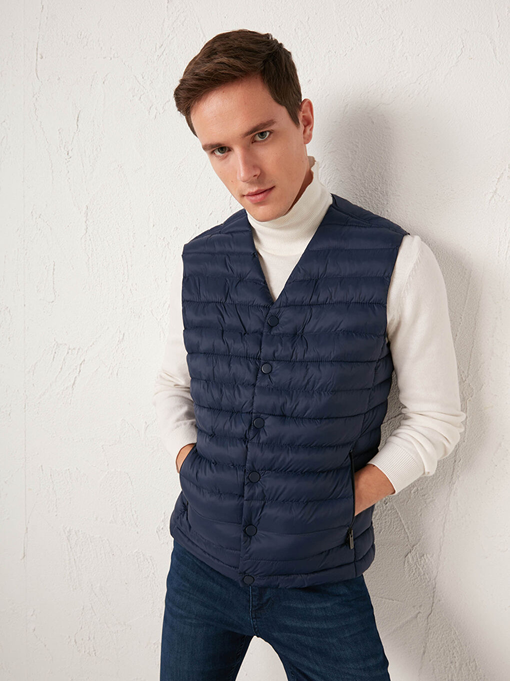 Lacivert Standart Kalıp V Yaka İnce Yelek