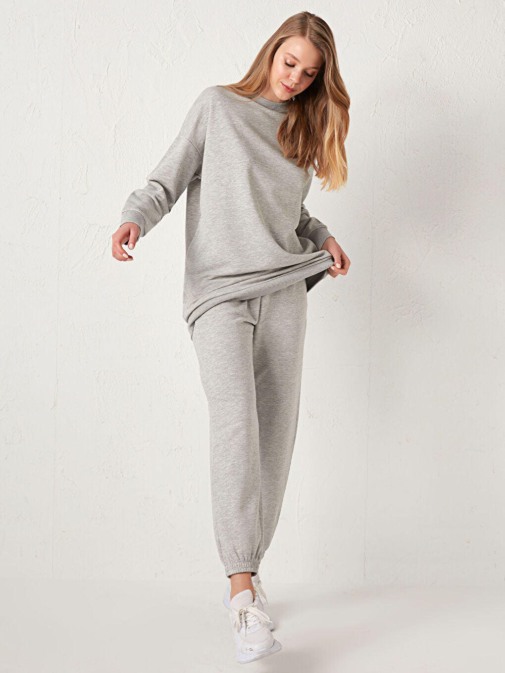 Elastic Waist Sweatpants-1