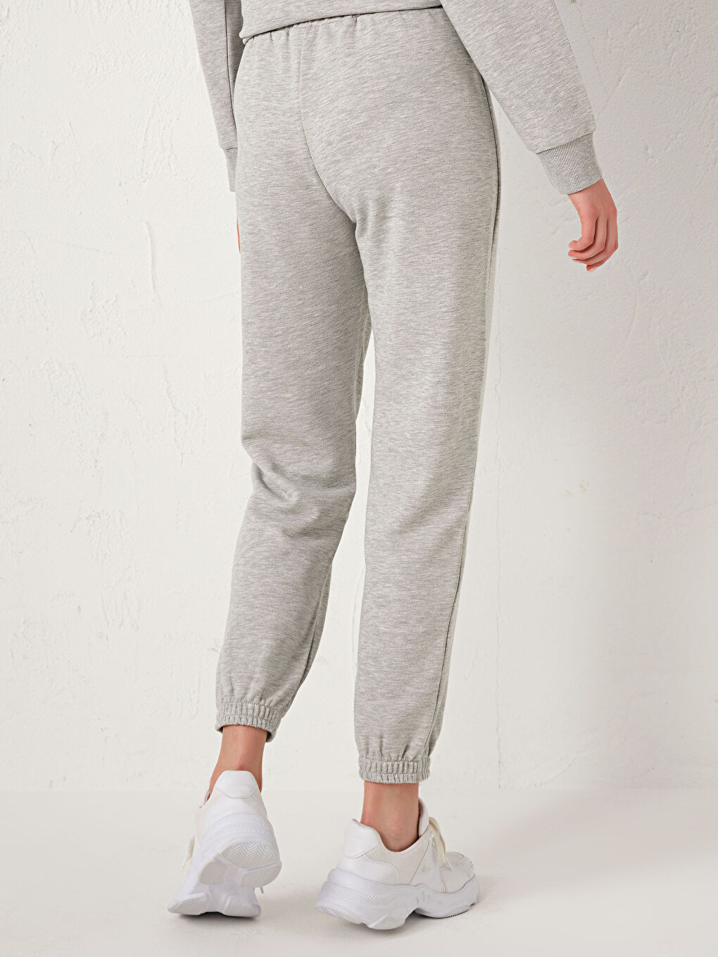Elastic Waist Sweatpants-4