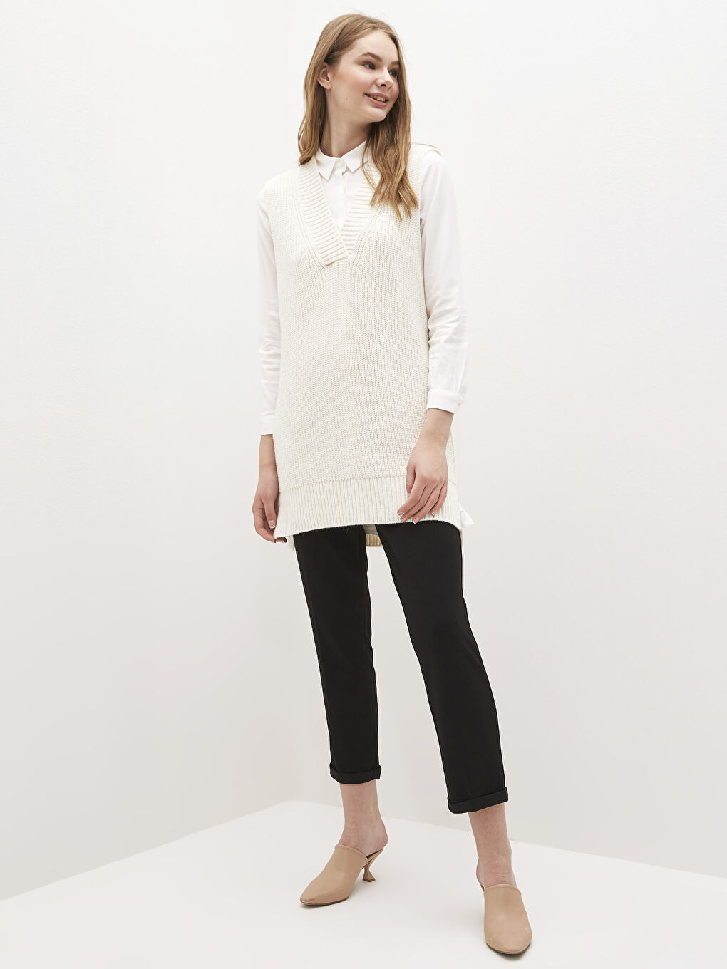 Ekru Regular Fit V Yaka Süveter-2