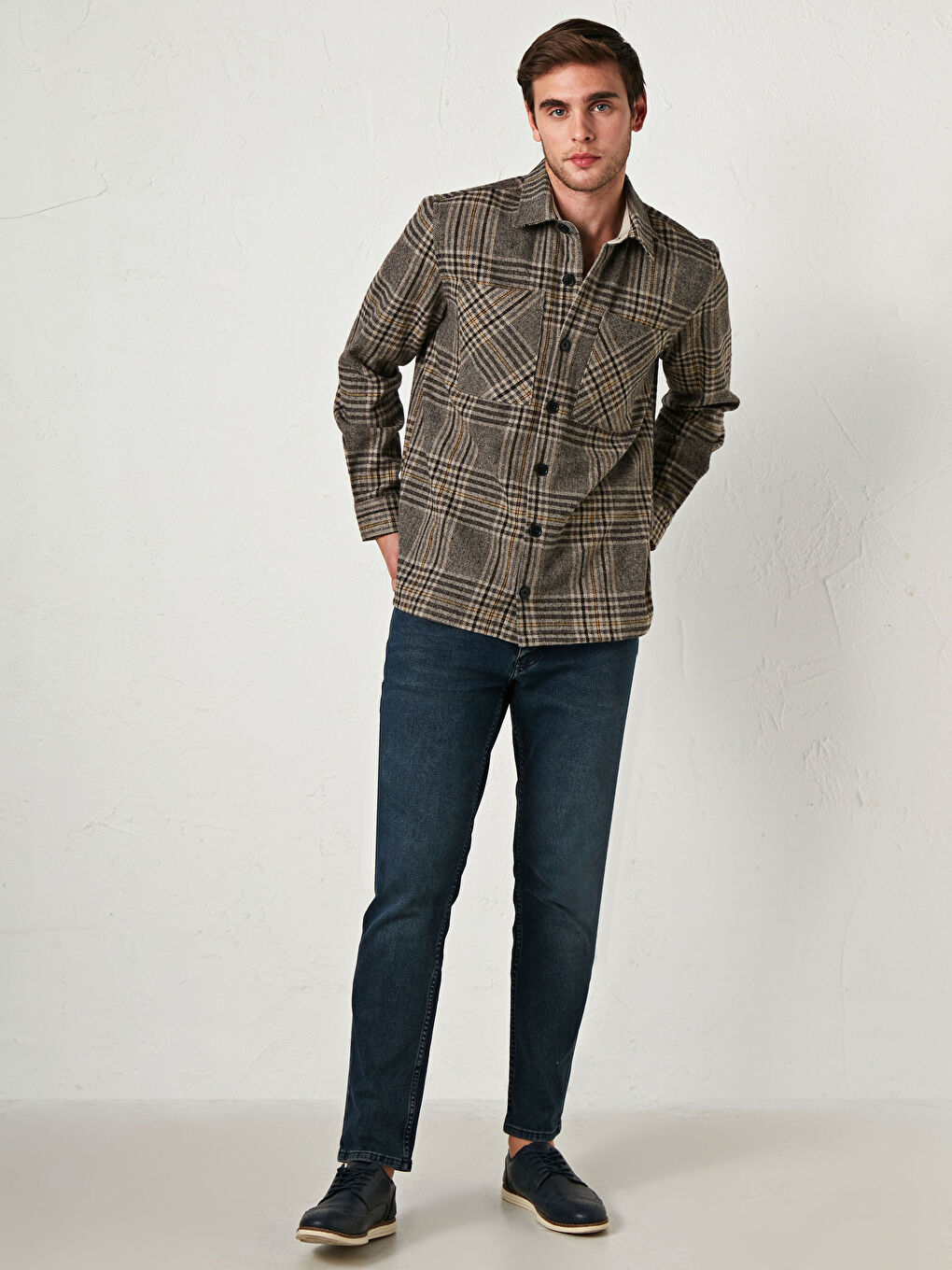 Comfortable Fit Thick Plaid Flannel Shirt Jacket-2