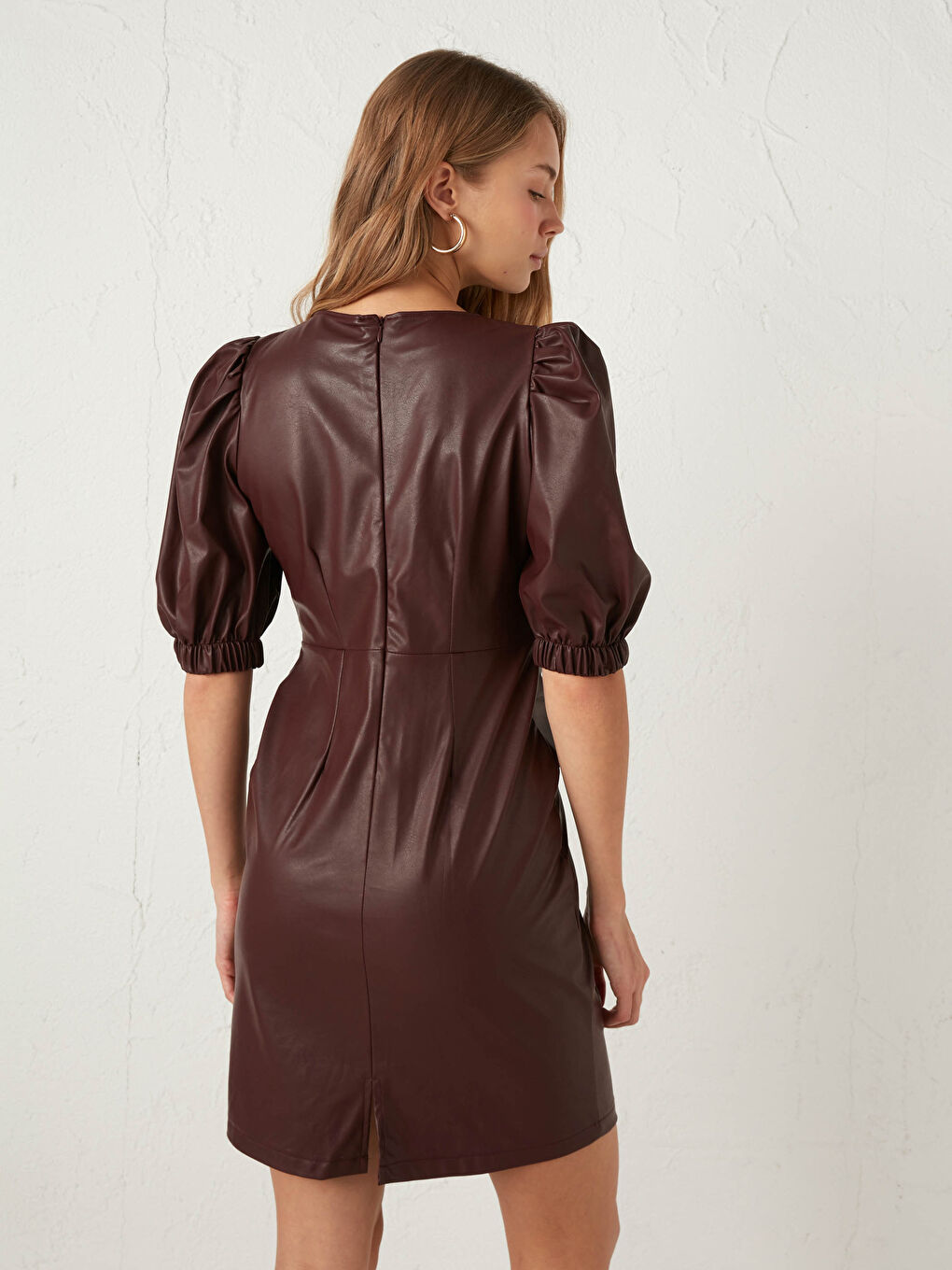 Bordo Deri Görünümlü Düğüm Detaylı Balon Kollu Kadın Elbise-4