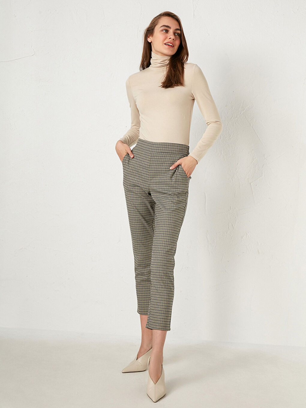 Elastic Waist Plaid Trousers-1
