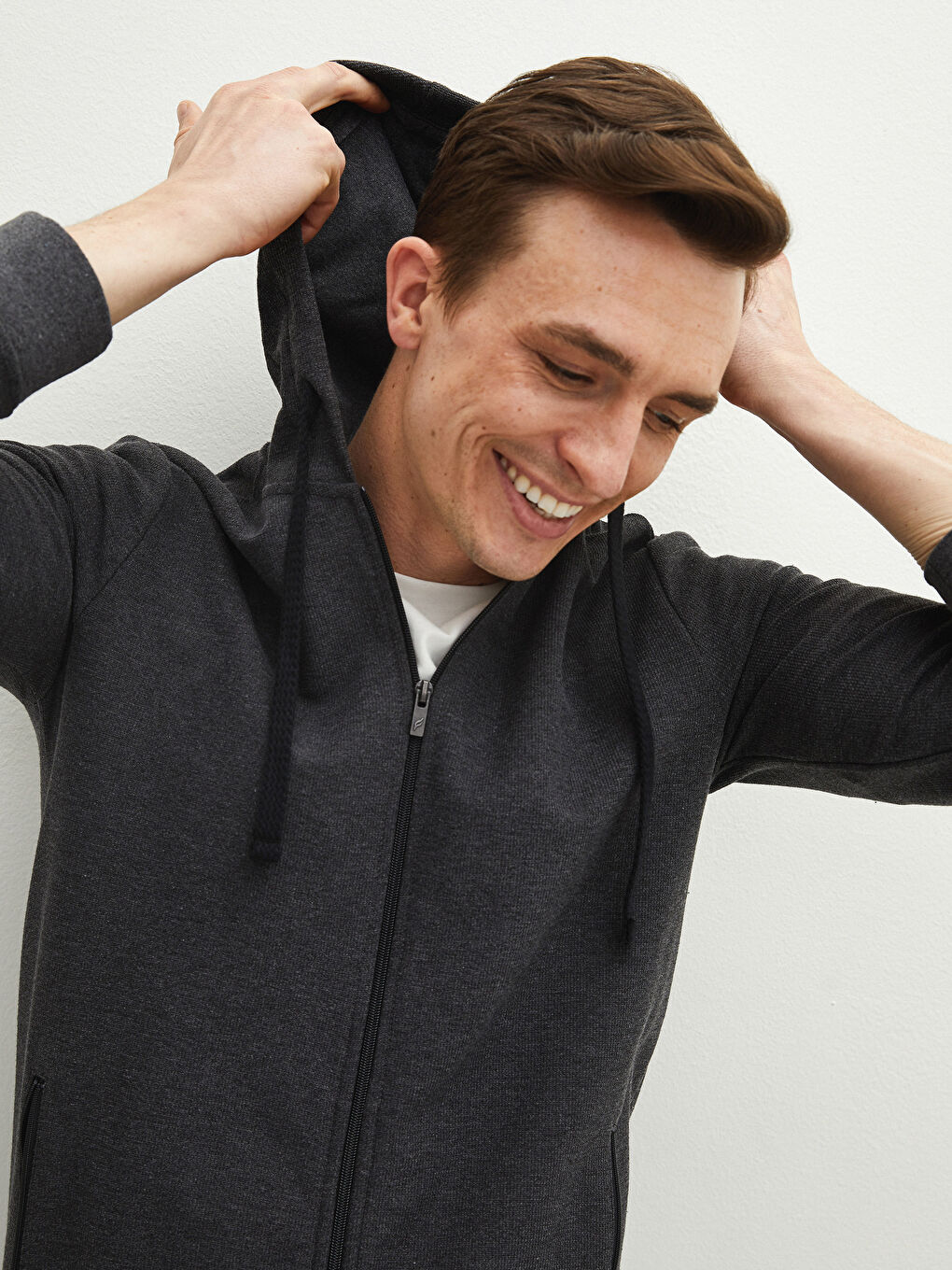 Antrasit Doğa Dostu Kapüşonlu Fermuarlı Sweatshirt-1