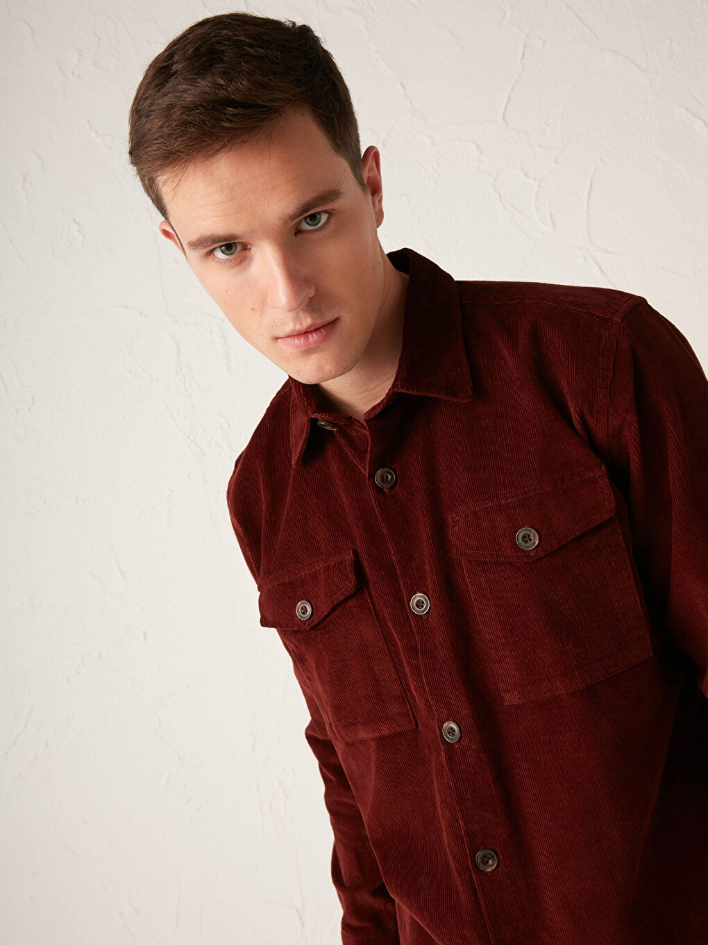 Kahverengi Slim Fit Uzun Kollu Kadife Gömlek-2