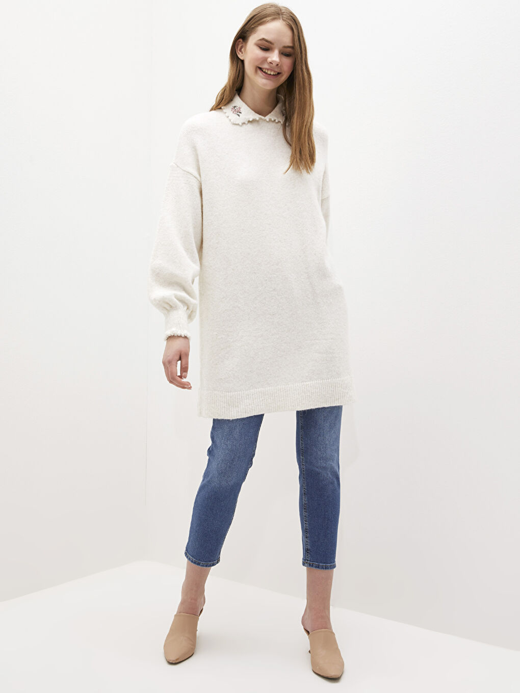 تونيك محبوك بياقة مطرزة بالزهور-1