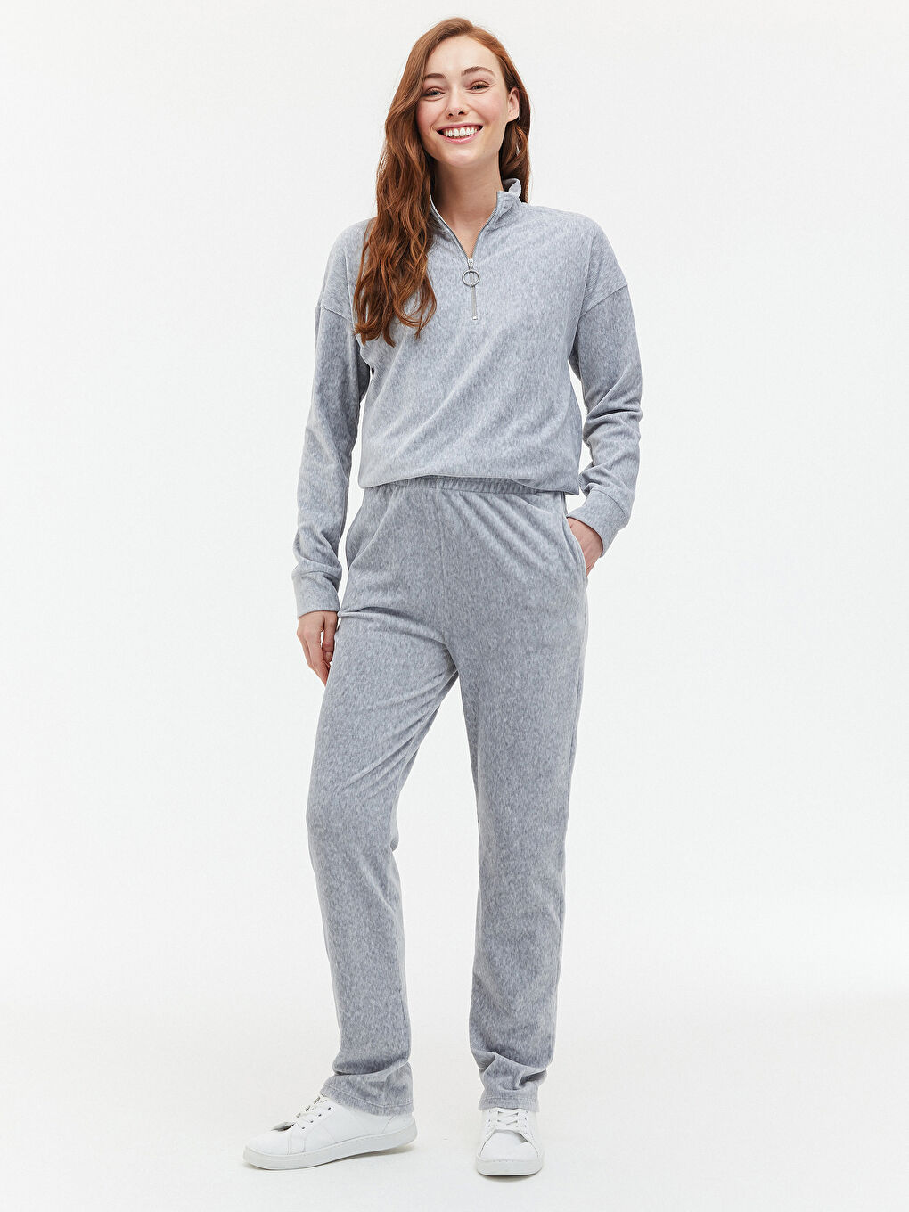 LCWAIKIKI Basic Elastic Waist Velvet Sweatpants -0WIR34Z8-LAN