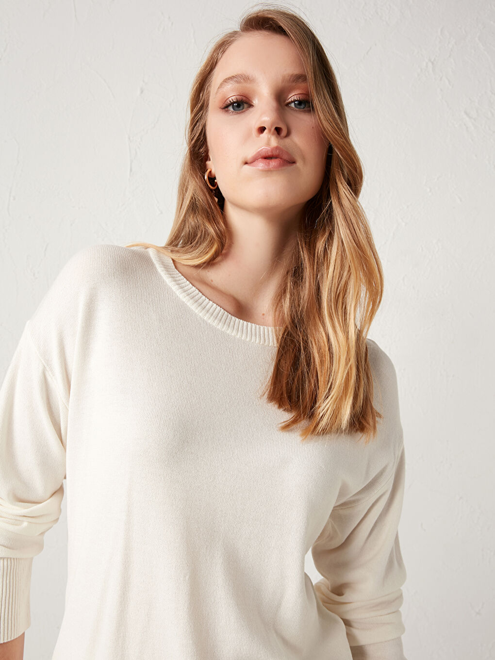 Ekru Bisiklet Yaka Triko Basic Kazak -1