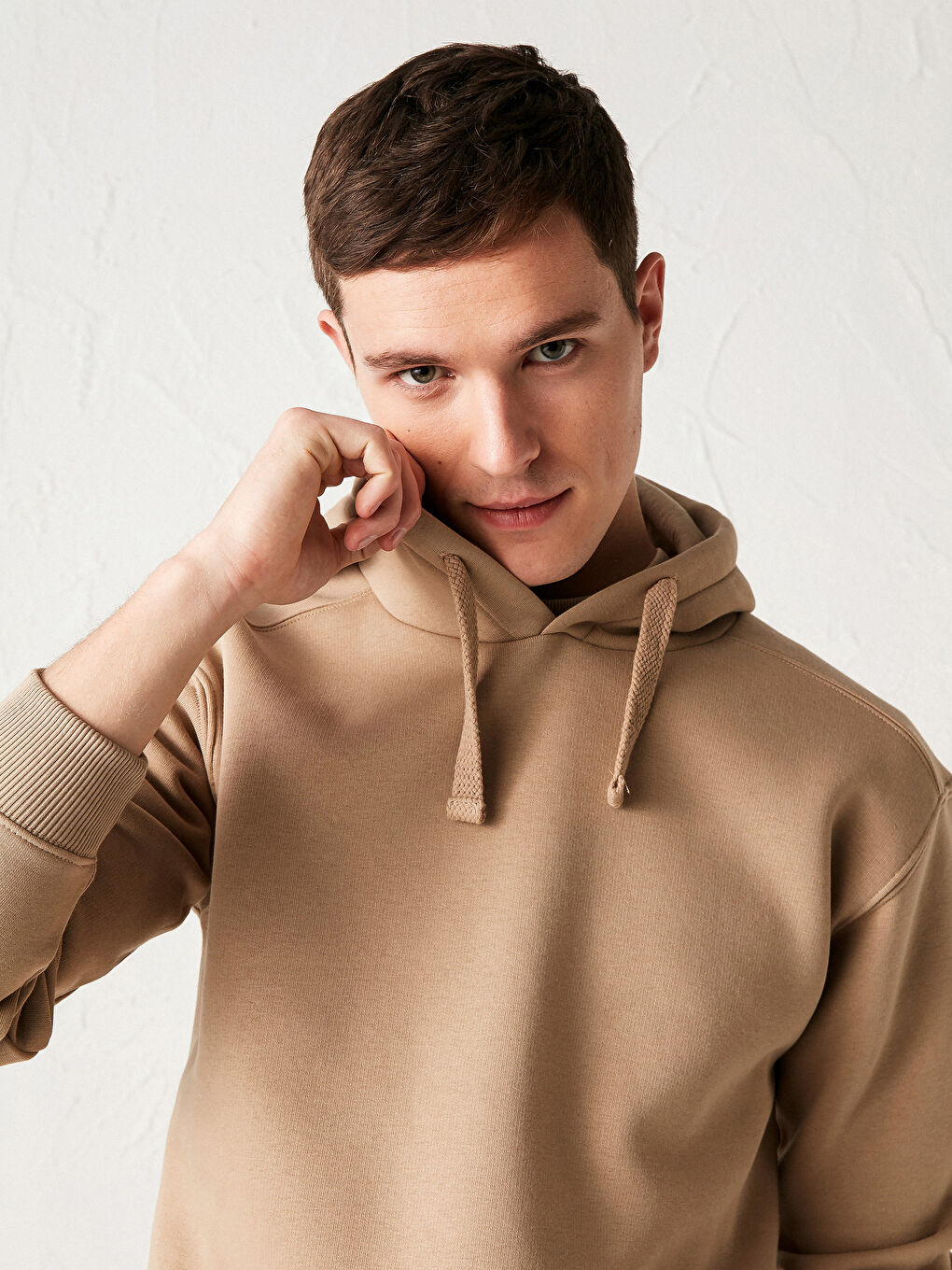 Bej Uzun Kollu Baskılı Erkek Hoodie