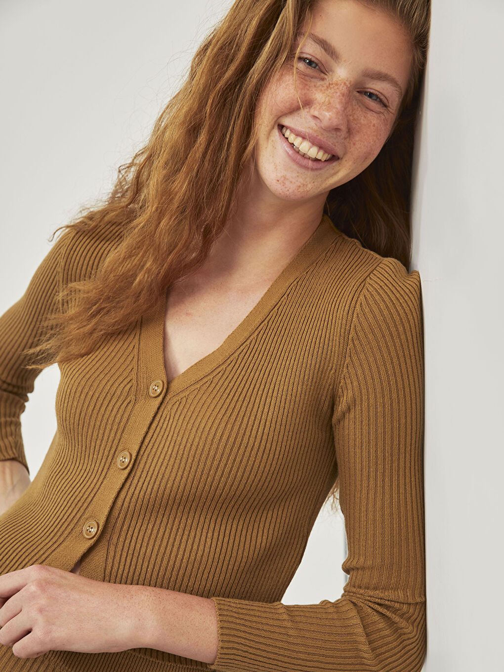 V-Neck Lightweight Tricot Cardigan-9