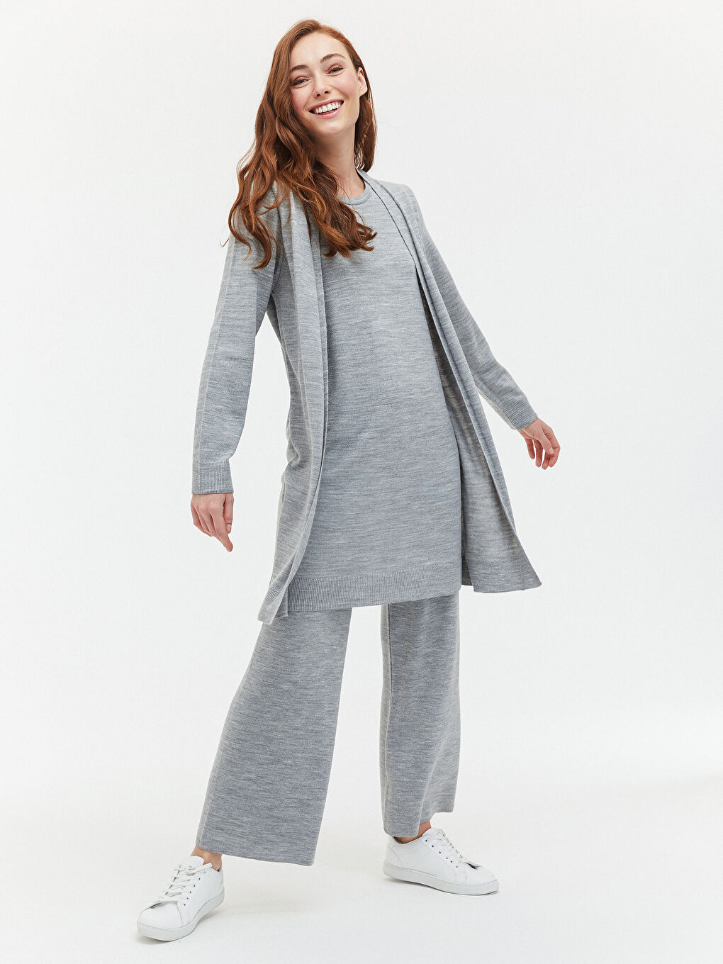 Tunique Basique en Maille à Manches Longues pour Femmes avec Col Rond