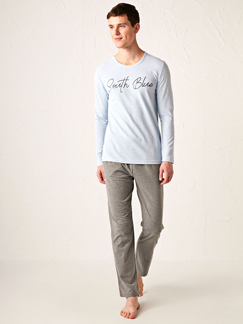 طقم بيجاما بقصة عادية-1