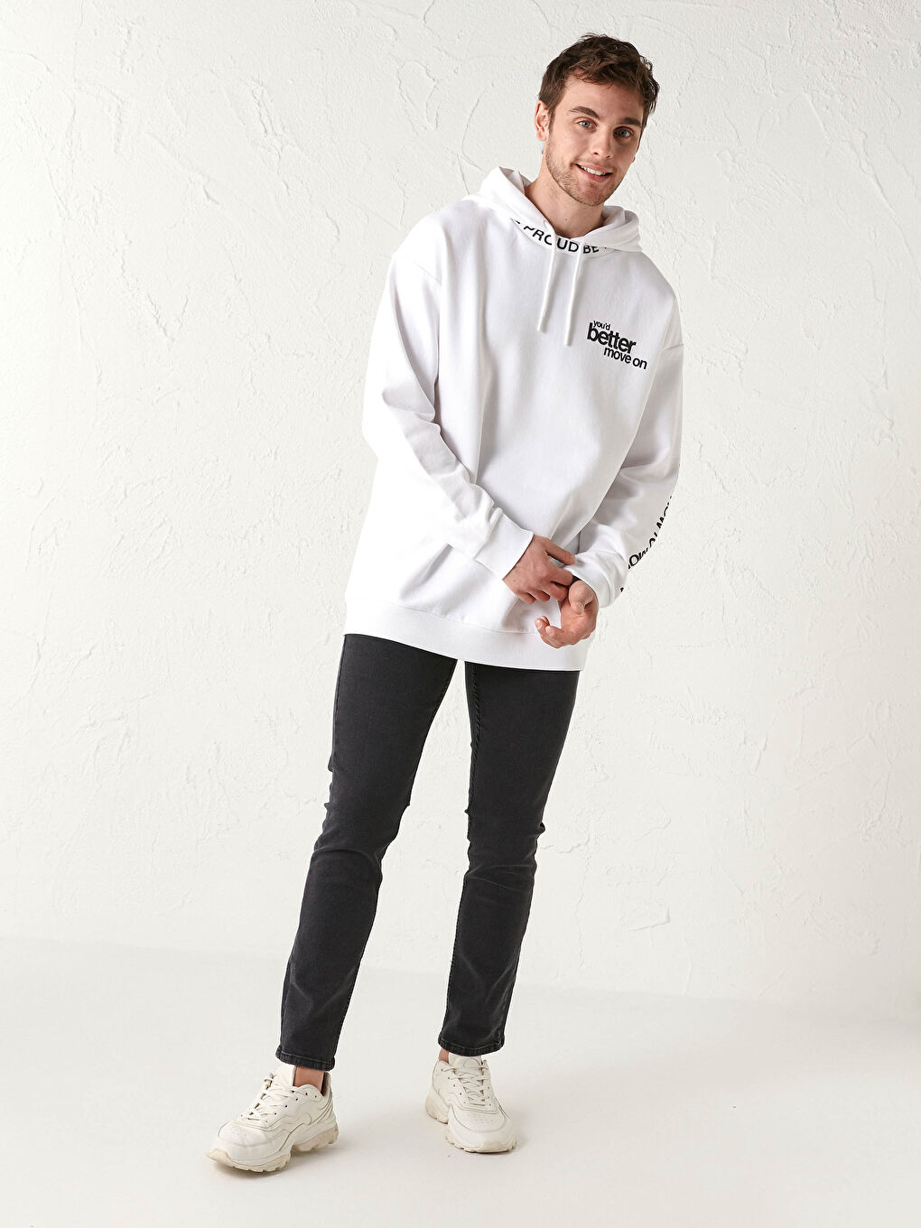 هودي مطبوع كم طويل للرجال-1