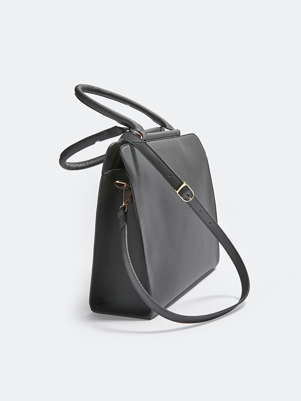 Siyah Askılı Deri Görünümlü Kadın Kol Çantası-1