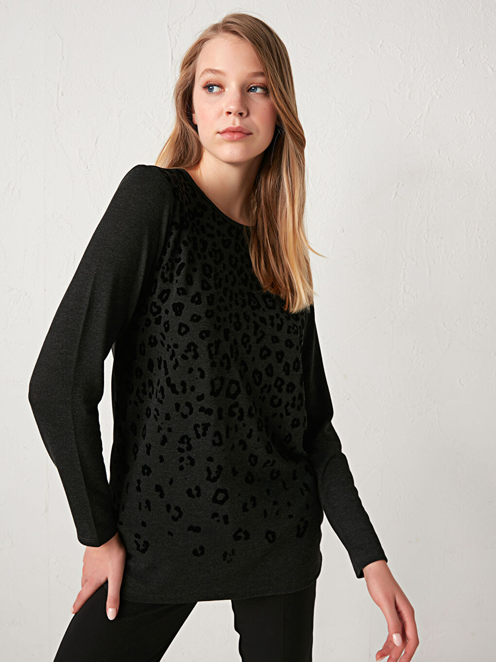 Antrasit Bisiklet Yaka Desenli Bluz-2