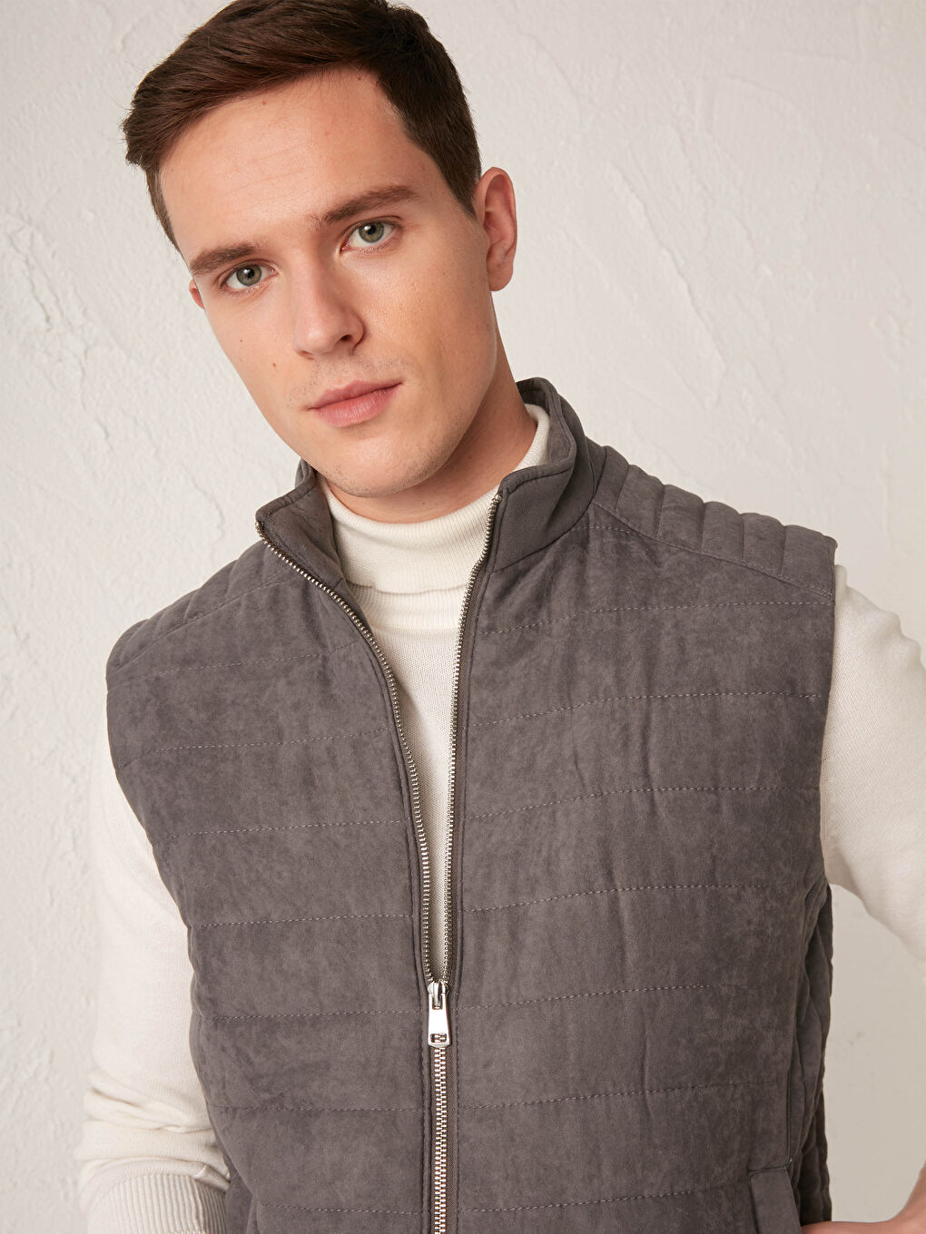 Standard Fit Stehkragen Weste-2