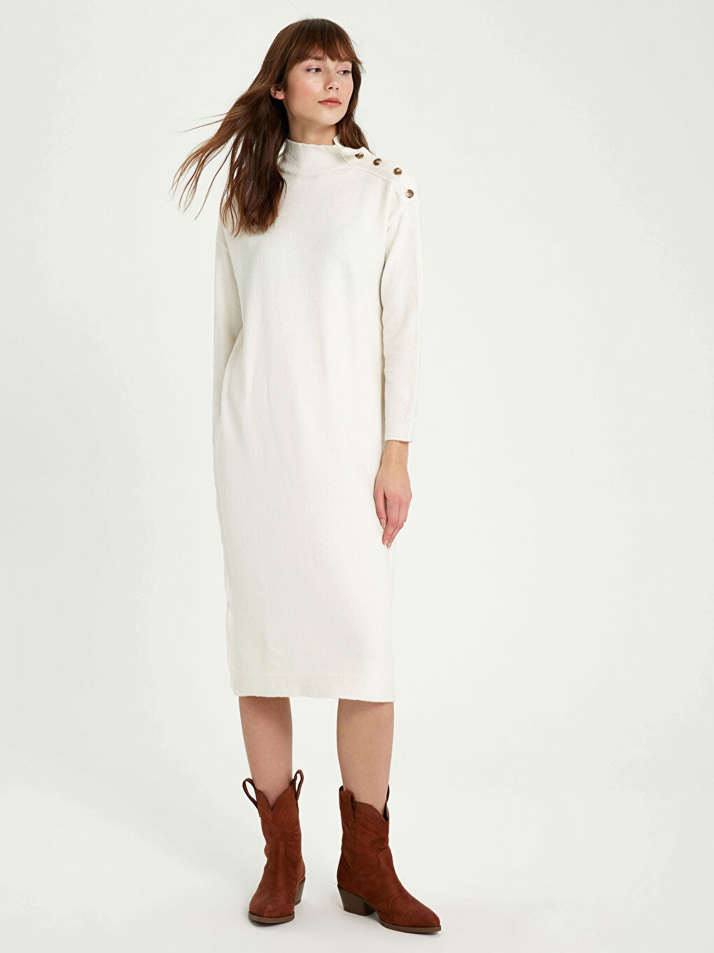 Rochie din Tricot cu Gulerul Ridicat 