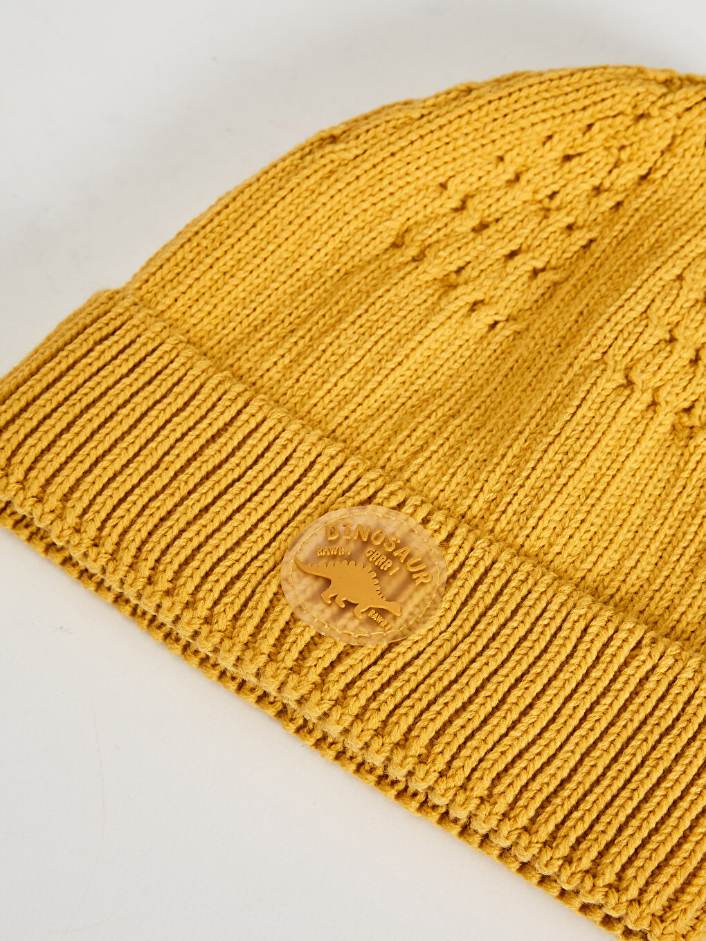 سكارف و طاقية صوف ولادي بطبعة Label-1