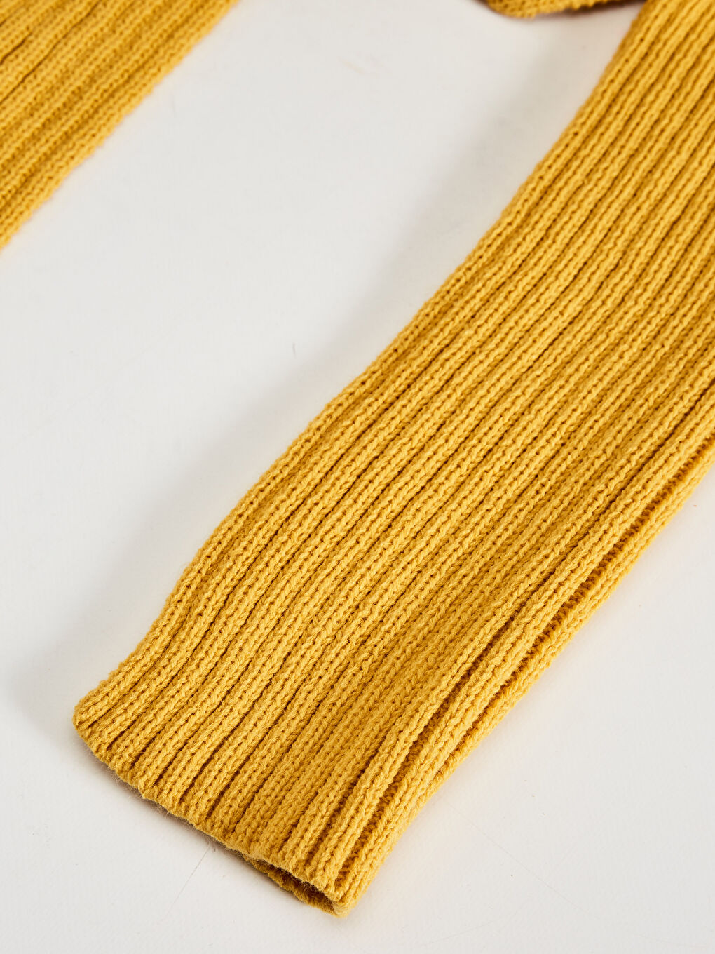 سكارف و طاقية صوف ولادي بطبعة Label-2