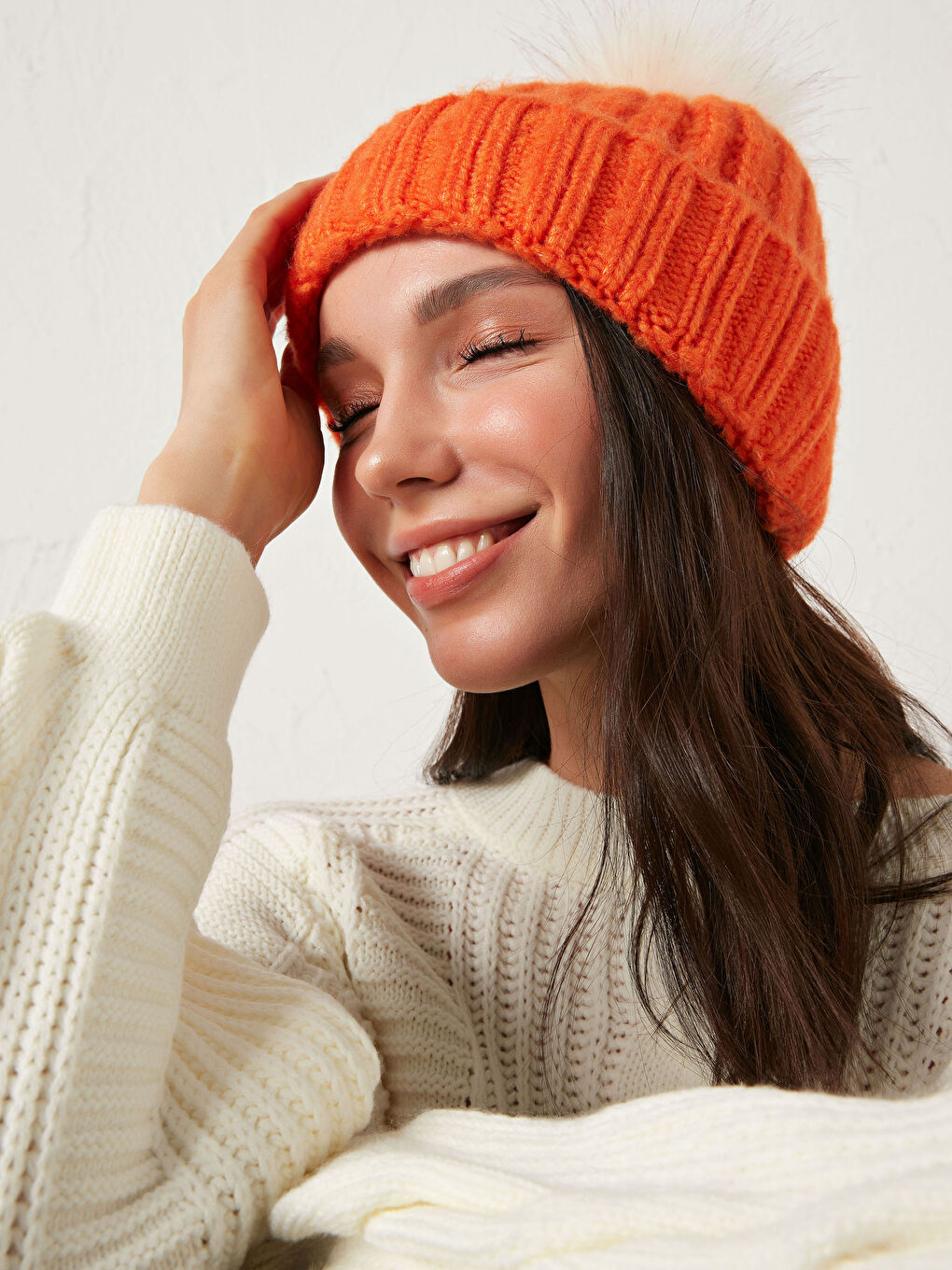 Әйелдерге арналған помпон тоқыма бини-1