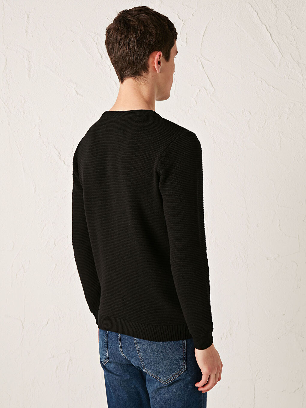 Дөңгелек жағалы жұқа трикотаж жемпір-3