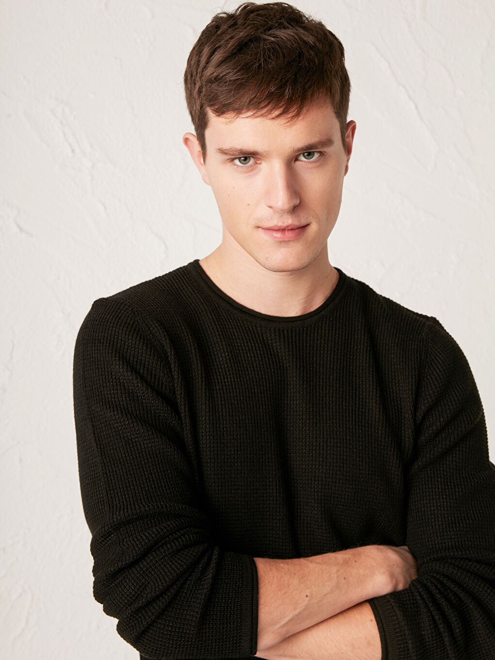 Siyah Bisiklet Yaka İnce Triko Kazak