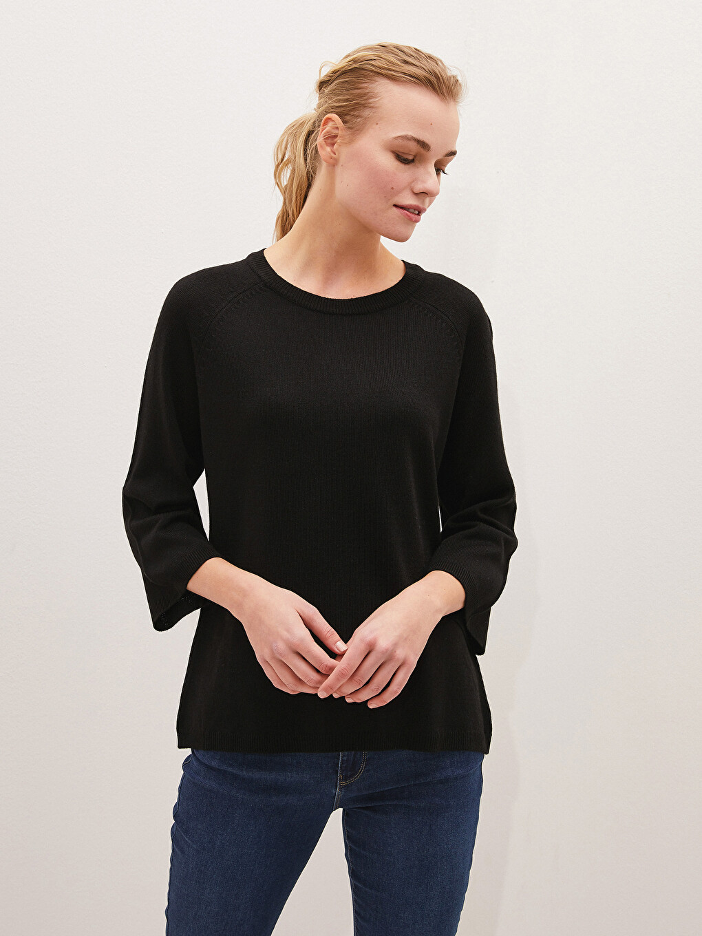 Women's Crew Neck Plain Knit Sweater