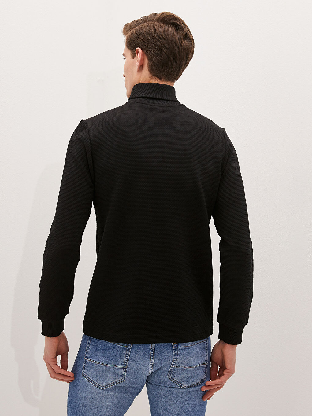 Siyah Balıkçı Yaka Uzun Kollu Tişört-3