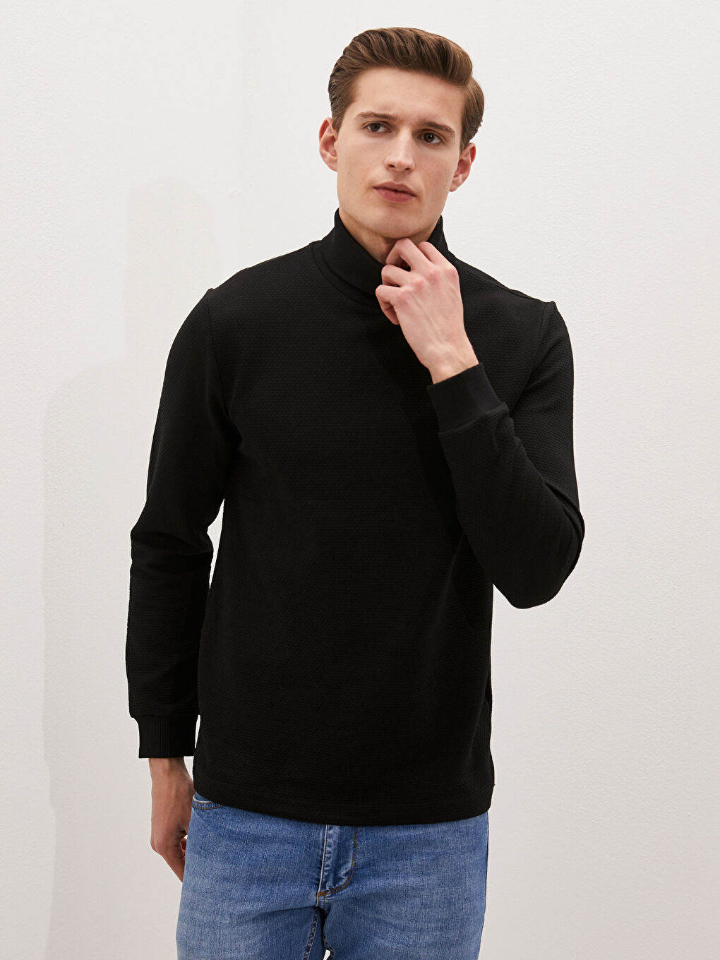 Siyah Balıkçı Yaka Uzun Kollu Tişört-4