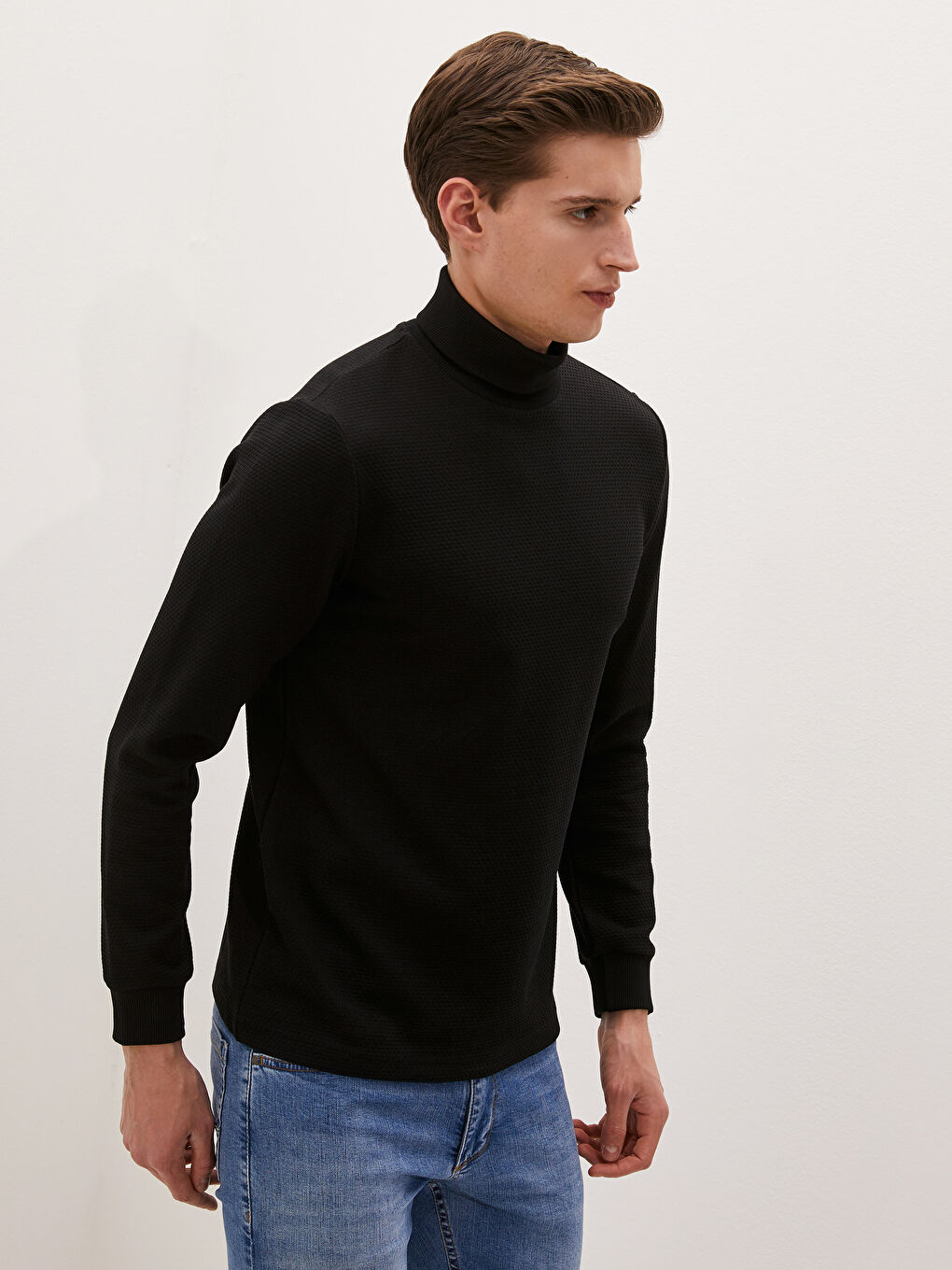 Siyah Balıkçı Yaka Uzun Kollu Tişört