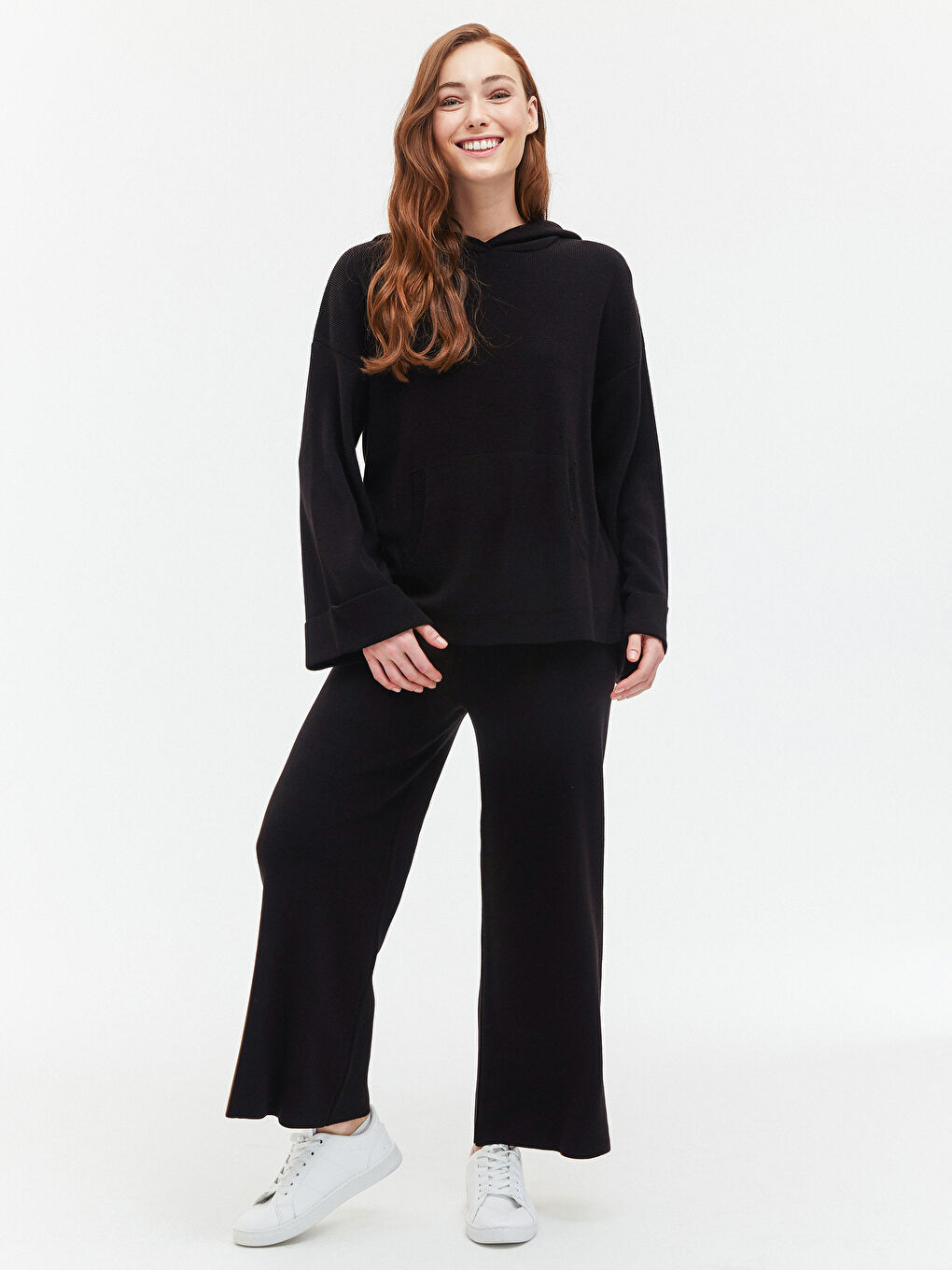 Siyah Kapüşonlu Triko Kazak-2